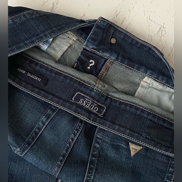 🌸 Guess jeans, 2 pairs, US size 26 - Picture 3 of 9
